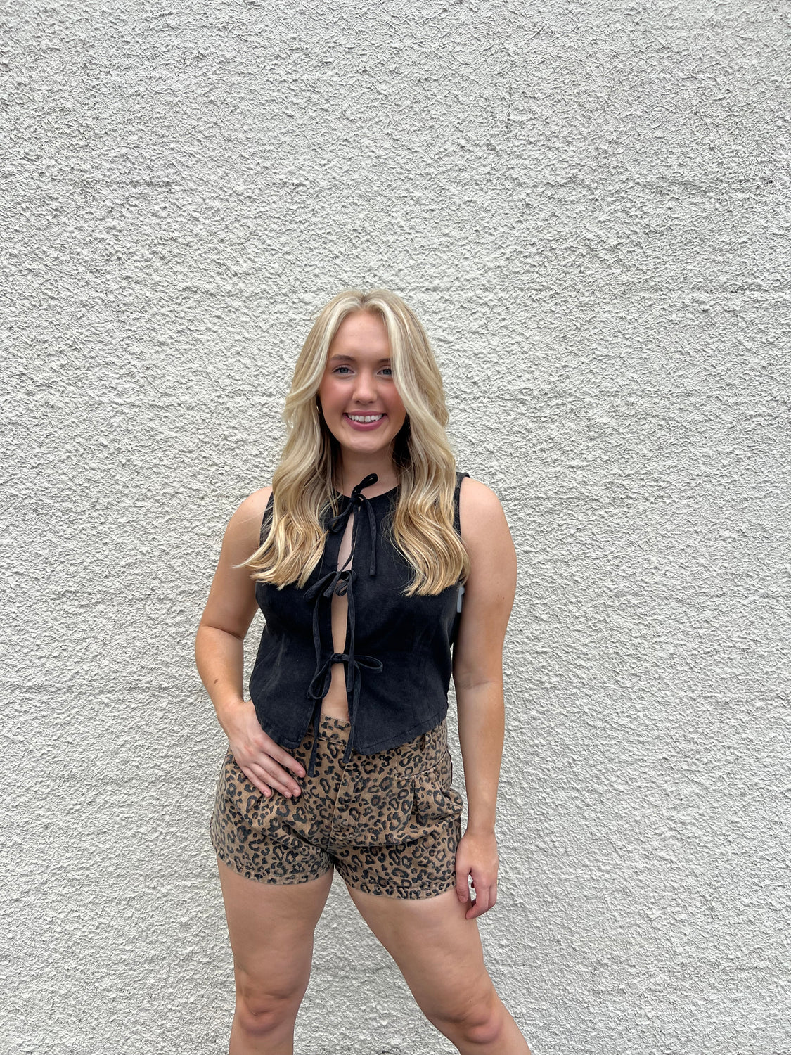 Washed Leopard Shorts With Double Pleats