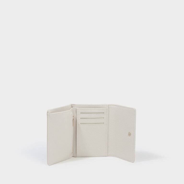 FINAL SALE