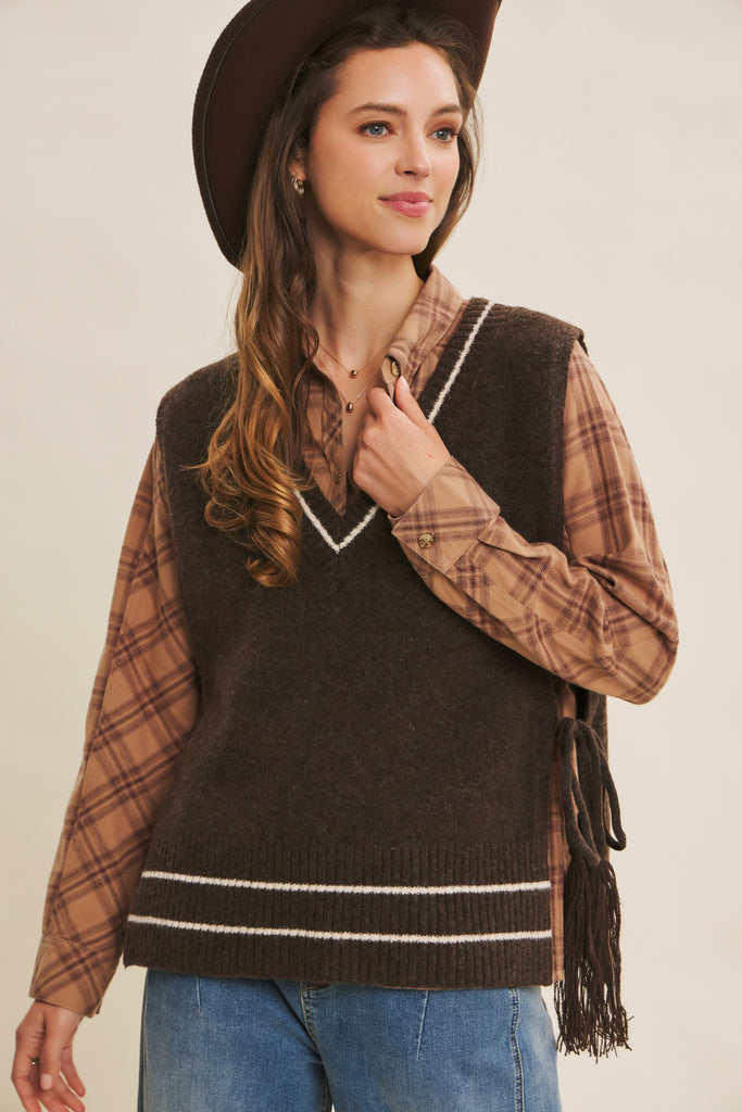 Sunny Garden Wool Blend Tie-side Sweater Poncho Vest