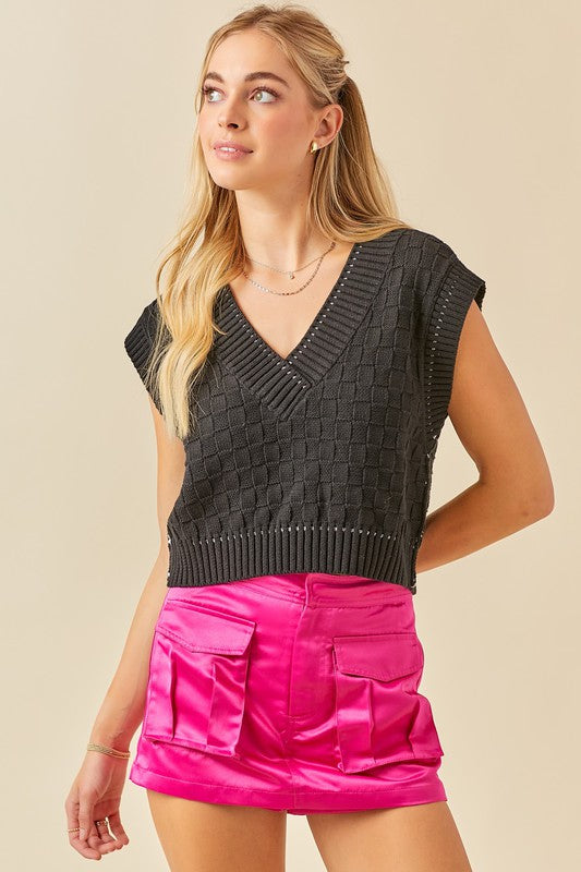 CHECKERED VNECK CROPPED VEST SWEATER