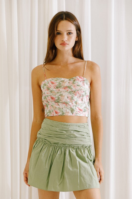 ROSE PRINT RUCHED CROPPED TOP