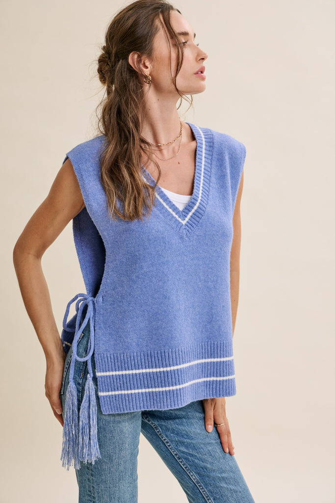 Sunny Garden Wool Blend Tie-side Sweater Poncho Vest