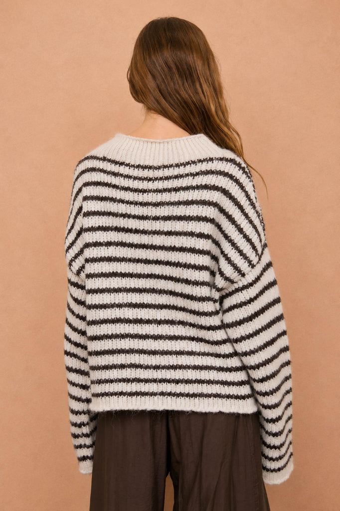 Stripe Rolled Edge Detail Long Sleeve Knit Sweater
