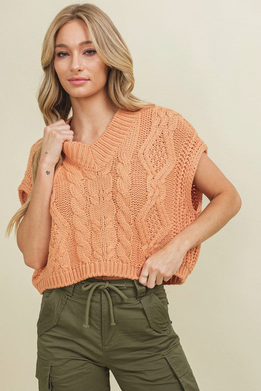 CABLE KNITTED SWEATER VEST