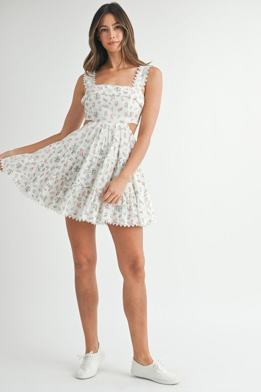 FLORAL PRINT TIERED CUT-OUT BABYDOLL MINI DRESS