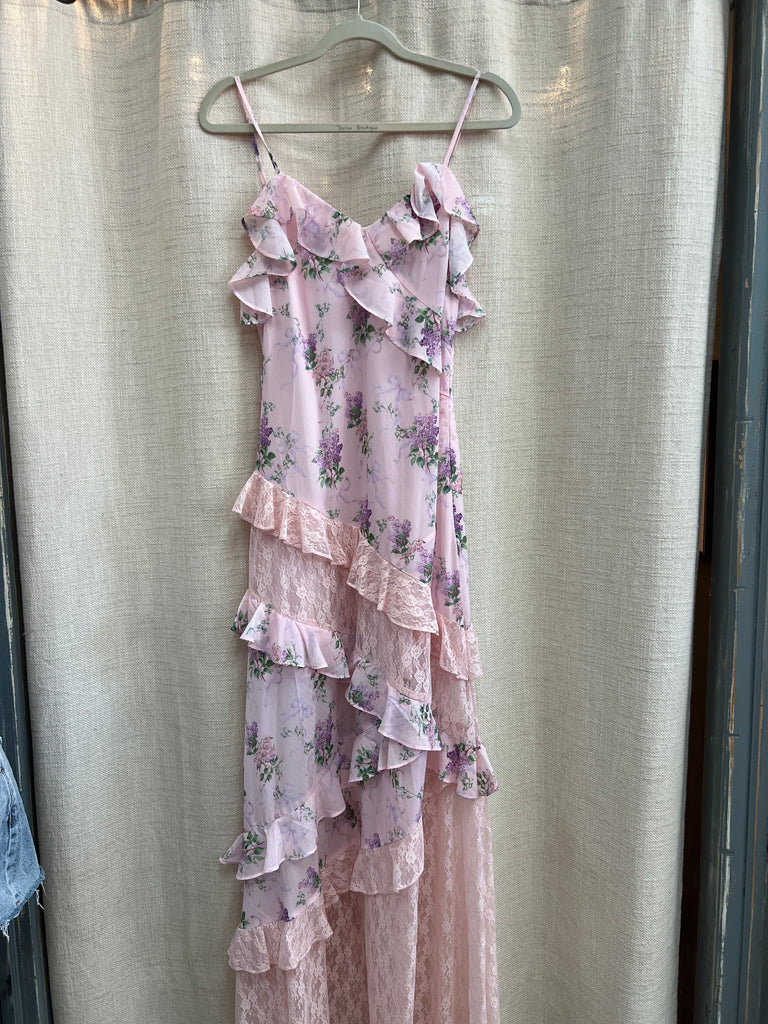 Floral Lace Ruffle Maxi Dress(i)